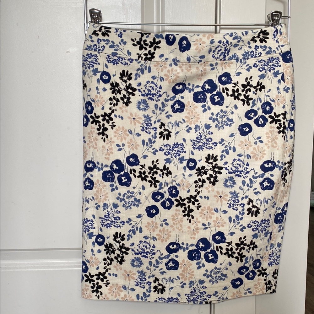 Ann Taylor Floral Print Skirt - NEW